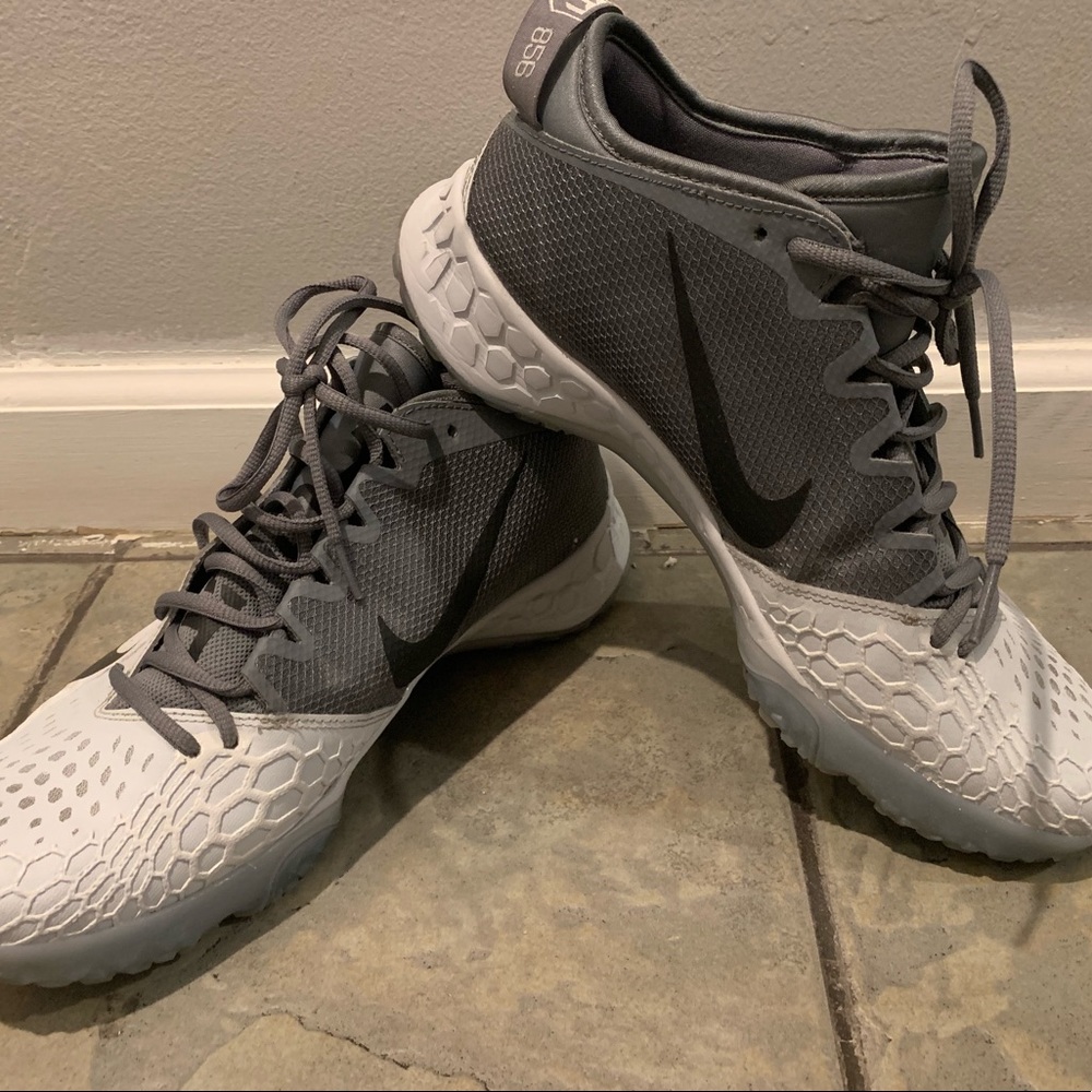 Nike 856 size 12